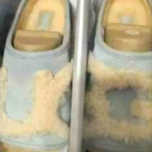 UGG SLIDE WOMEN